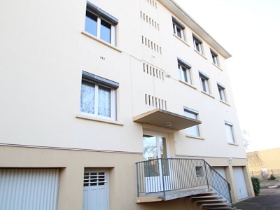 APPARTEMENT T2 A LOUER - PARAY LE MONIAL - 40.46 m2 - 420�&euro; charges comprises par mois