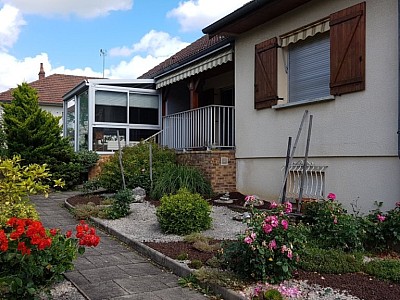 MAISON A LOUER - TALANT - 107.9 m2 - 1600€ charges comprises par mois