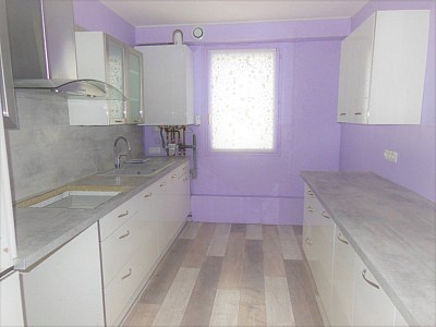 APPARTEMENT T4 A LOUER - DIJON - 77.34 m2 - 930€ charges comprises par mois
