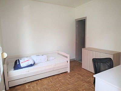 APPARTEMENT T1 A LOUER - CHALON SUR SAONE - 21.37 m2 - 430 € charges comprises par mois