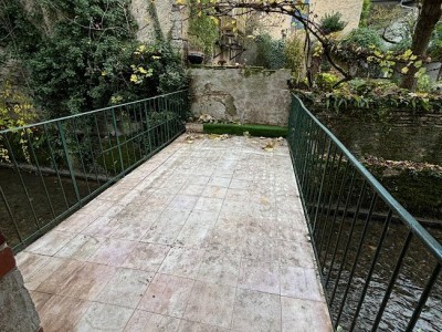 APPARTEMENT A LOUER - BEAUNE - 49 m2 - 600 &euro; charges comprises par mois