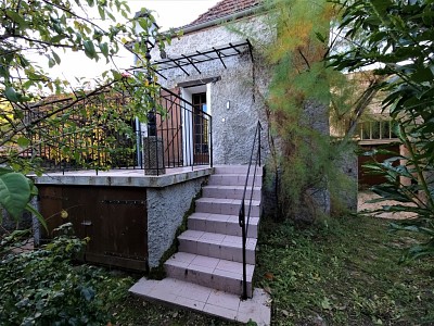 Maison de village A VENDRE - PARIS L HOPITAL - 110 m2 - 110 000 €