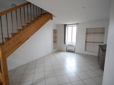 MAISON A LOUER - CHASSAGNE MONTRACHET - 40.46 m2 - 540�&euro; charges comprises par mois