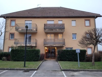 APPARTEMENT T3 A LOUER - LUX - 54 m2 - 650 € charges comprises par mois