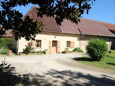 Maison de plain pied avec garage et terrain. A VENDRE - SORNAY - 56 m2 - 119 900 €