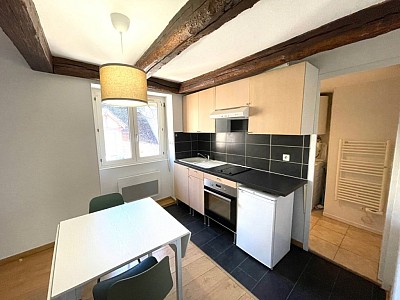 APPARTEMENT T1 A LOUER - CHALON SUR SAONE - 27.8 m2 - 425 &euro; charges comprises par mois