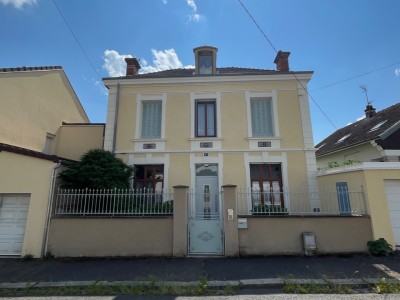 MAISON A VENDRE - LE CREUSOT - 242.73 m2 - 339000 €