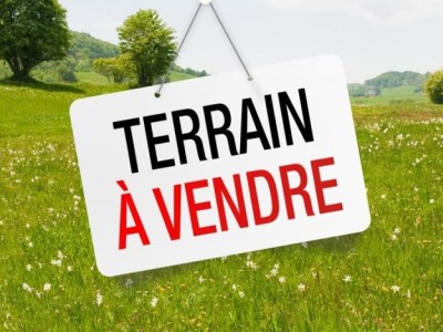 TERRAIN - VITRY EN CHAROLLAIS - 3489 m2 - VENDU