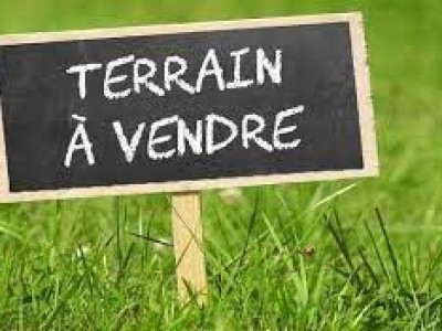 TERRAIN A VENDRE - VITRY EN CHAROLLAIS - 1666 m2 - 24 000 €