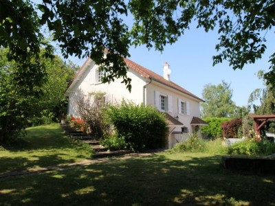 VILLA A VENDRE - DAMEREY - 132 m2 - Prix : nous consulter