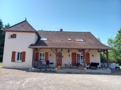 Belle rnovation et grandes dpendances A VENDRE - ARNAY LE DUC - 142 m2 - 249000 €