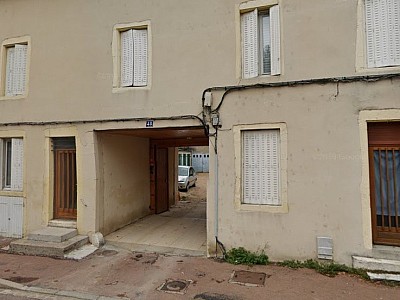 GARAGE A LOUER - CHALON SUR SAONE - 60€ charges comprises par mois