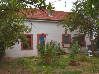 Maison de village A VENDRE - ARNAY LE DUC - 100 m2 - 169000 €