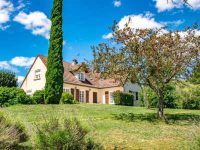 MAISON A VENDRE - GIVRY - 220 m2 - 320000 €