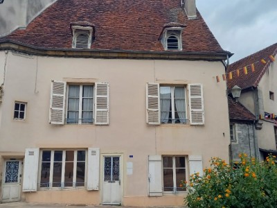 Maison d habitation et maison secondaire A VENDRE - ARNAY LE DUC - 330 m2 - 195000 €