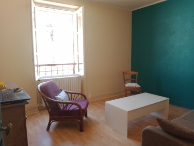 APPARTEMENT T3 A LOUER - PARAY LE MONIAL - 63 m2 - 500 € charges comprises par mois