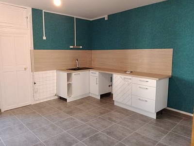 APPARTEMENT T3 A LOUER - DIGOIN - 89.61 m2 - 530 &euro; charges comprises par mois