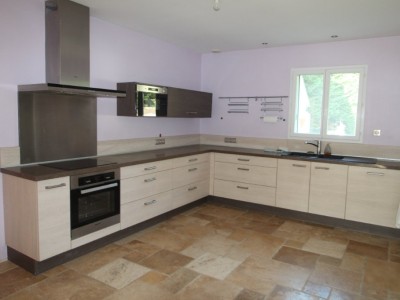 Maison type 5 A LOUER - MONTAGNY LES BEAUNE - 150 m2 - 1150 € charges comprises par mois