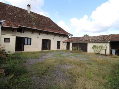 ancienne fermette et ses dpendances A VENDRE - CUISERY - 74 m2 - 99000 €