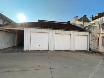 GARAGE A LOUER - LE CREUSOT - 45 € charges comprises par mois