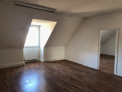 BUREAU A LOUER - BEAUNE - 78.54 m2 - 1250 € HC et HT par mois