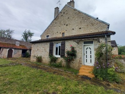 Maison en pierre A VENDRE - LACANCHE - 137 m2 - 119900 €