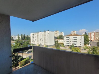 APPARTEMENT T3 A LOUER - CHALON SUR SAONE - 71.11 m2 - 700€ charges comprises par mois