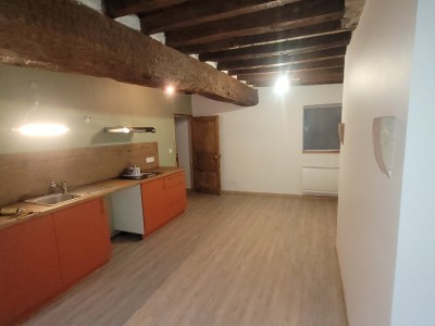 APPARTEMENT T2 A LOUER - SENNECEY LE GRAND - 31.4 m2 - 435€ charges comprises par mois