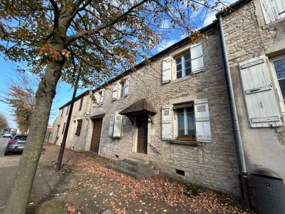 MAISON EN PIERRES AVEC PISCINE - SENNECEY LE GRAND - 233 m2 - VENDU