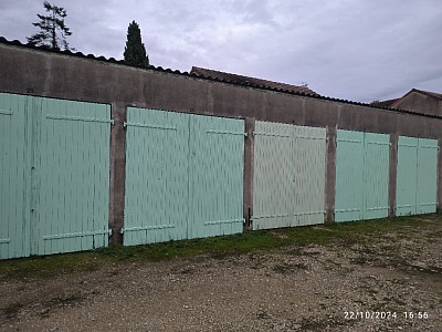 GARAGE A LOUER - CHALON SUR SAONE - 58 &euro; charges comprises par mois