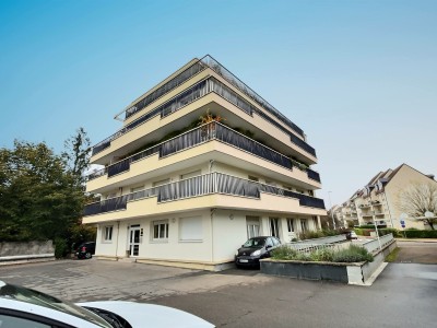 APPARTEMENT T4 AVEC TERRASSE CAVE ET GARAGE A VENDRE - DIJON - 83 m2 - 240000€