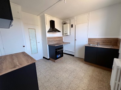 APPARTEMENT T4 A VENDRE - AUTUN - 66 m2 - 58000€