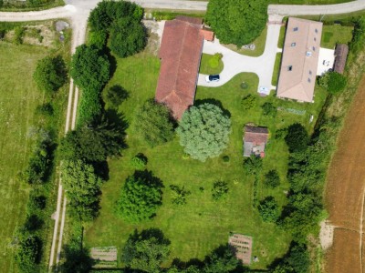 FERME BRESSANE 71500 LOUHANS BRESSE A VENDRE - LOUHANS - 210 m2 - 490000€