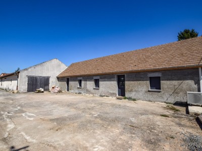 IMMEUBLE A VENDRE - MELLECEY - 855 m2 - 330000€