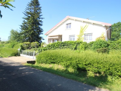 Maison avec sous sol et terrain A VENDRE - ST GERMAIN DU BOIS - 120 m2 - 149000€