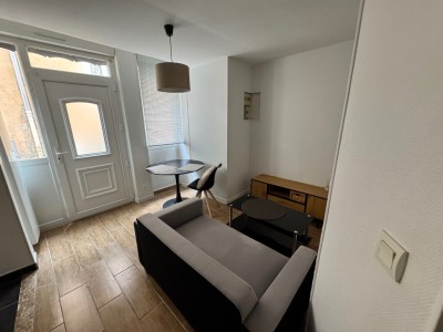 STUDIO MEUBLE A LOUER - CHALON SUR SAONE - 22.03 m2 - 450€ charges comprises par mois