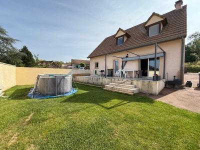 MAISON A VENDRE - CHAMPFORGEUIL - 142.45 m2 - 263000€