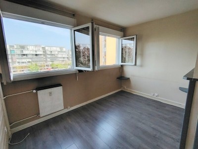 APPARTEMENT T1 A VENDRE - CHALON SUR SAONE - 25 m2 - 29000€