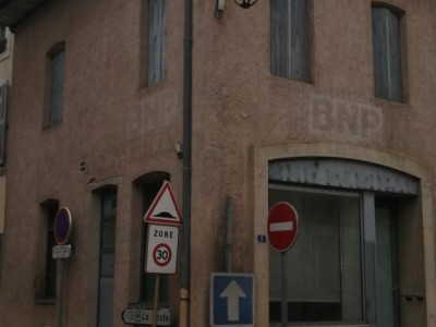 Agence bancaire : BNP A VENDRE - ST JEAN DE LOSNE - 88 m2 - 80000€ 