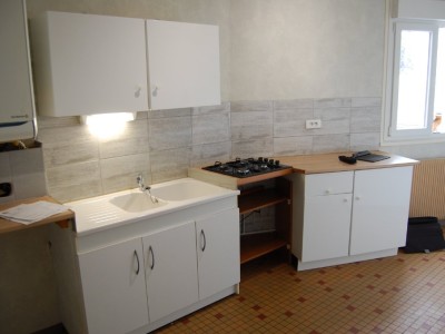 APPARTEMENT T2 A LOUER - OUROUX SUR SAONE - 72 m2 - 550€ charges comprises par mois