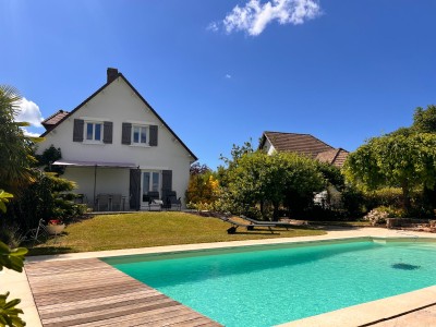 MAISON A VENDRE - AUTUN - 157.5 m2 - 345000€