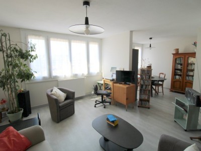 APPARTEMENT T4 A VENDRE - CHALON SUR SAONE - 73.57 m2 - 78000€