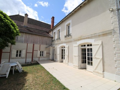 PROPRIETE A VENDRE - RULLY - 201 m2 - 335800€