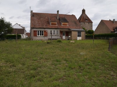 Maison d habitation A VENDRE - MANLAY - 153 m2 - 112000€