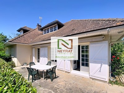 MAISON SUR SOUS SOL A VENDRE - CHAMPFORGEUIL - 170 m2 - 316�000�&euro;