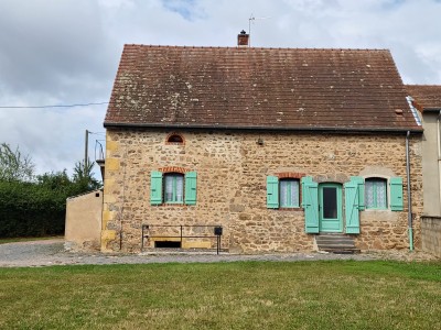 MAISON A VENDRE - ISSY L EVEQUE - 71.99 m2 - 96000€