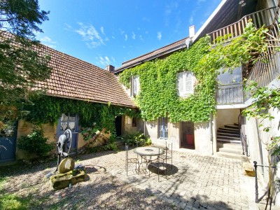 Ensemble immobilier A VENDRE - TOULON SUR ARROUX - 246.91 m2 - 119000€