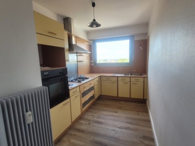 APPARTEMENT T4 A LOUER - CHALON SUR SAONE - 83.12 m2 - 970€ charges comprises par mois