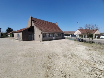 FERMETTE A VENDRE - MONTCOY - 128 m2 - 95000€