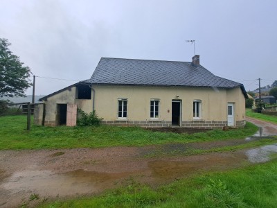 MAISON A VENDRE - CUSSY EN MORVAN - 103 m2 - 75000€